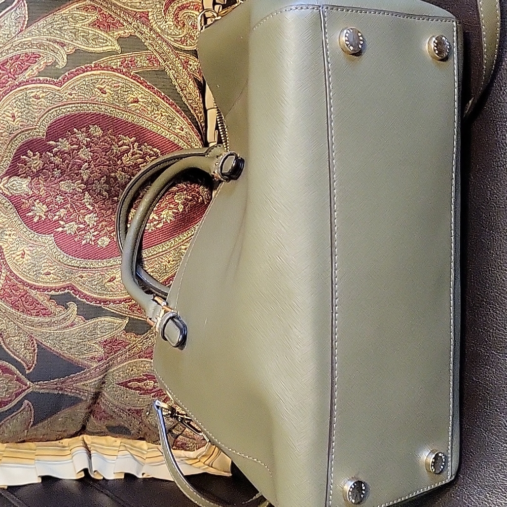 HANDBAG - Picture 2 of 4